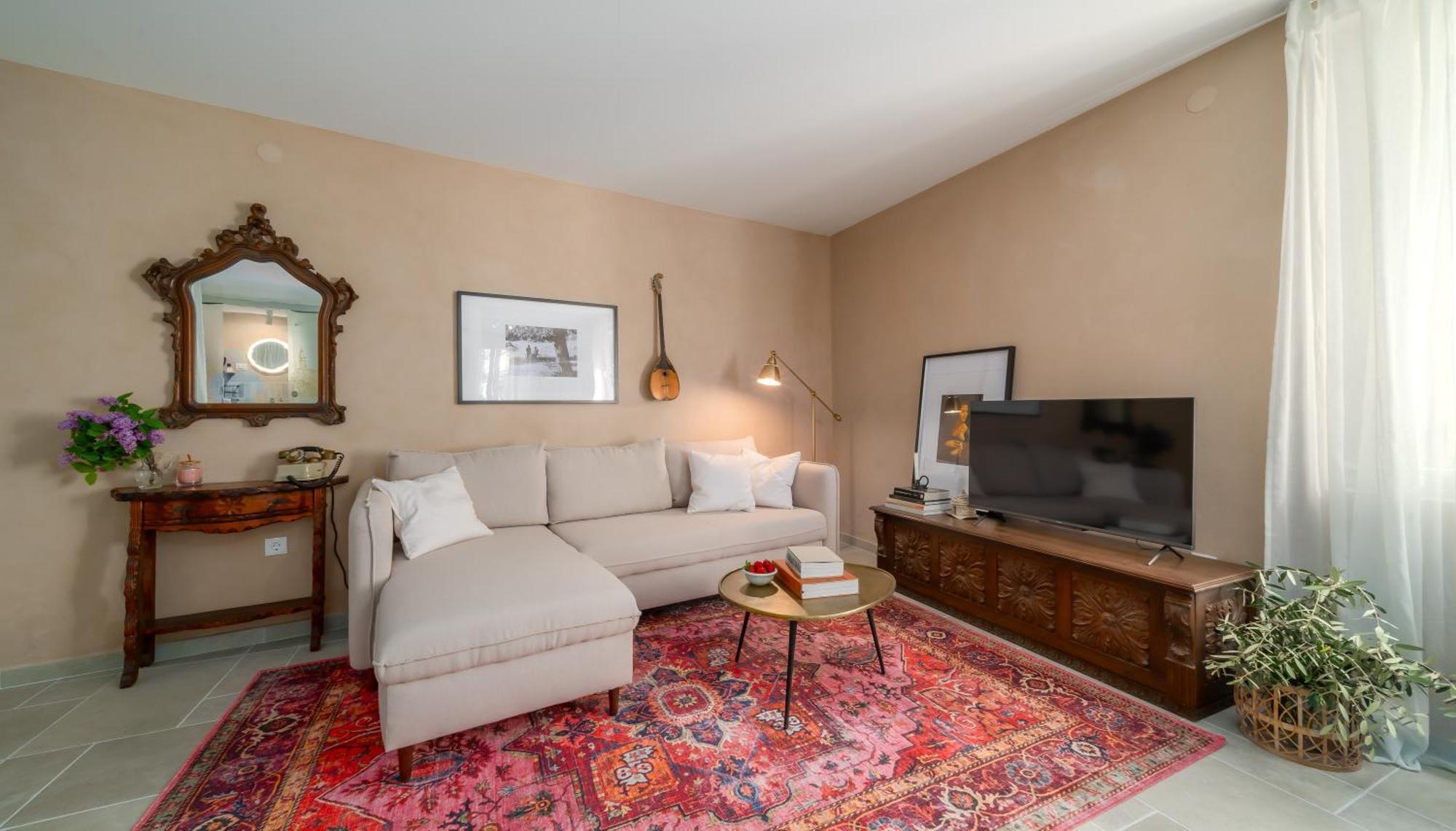 Apartment Montalbano Gem - Heritage With Airy Vibes *