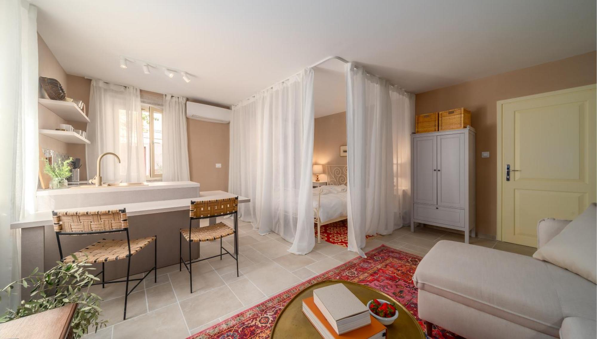Montalbano Gem - Heritage With Airy Vibes
