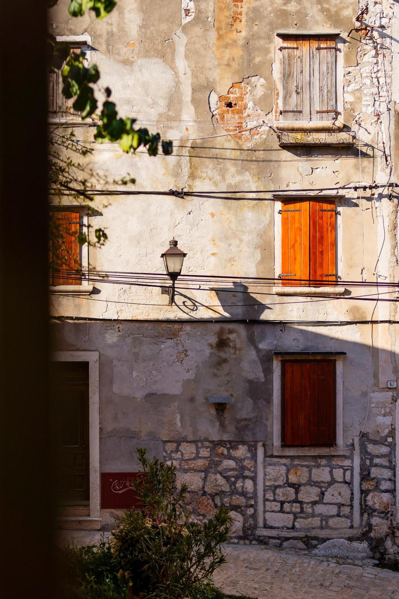 Montalbano Gem - Heritage With Airy Vibes Apartment *